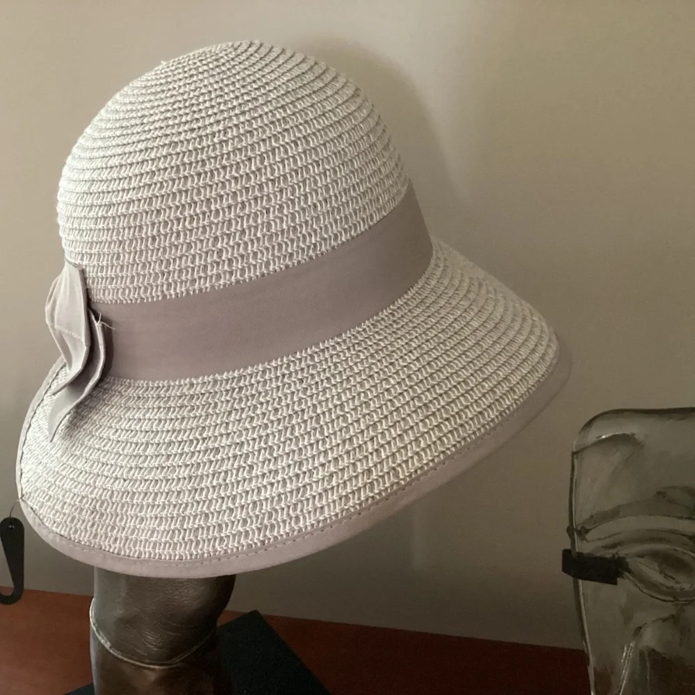 NWT Lauren Conrad Gray straw summer, gray straw hat with adjustable band and bow